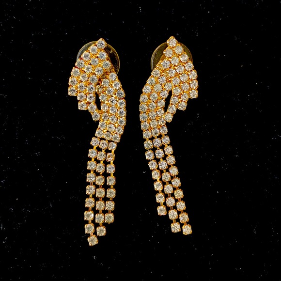 Vintage gold tone rhinestone dangle post back earrings - Picture 1 of 2